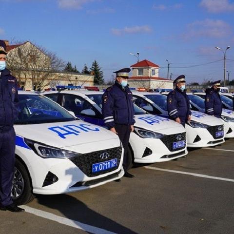 Новые автомобили для ГАИ и медучреждений на Ставрополье